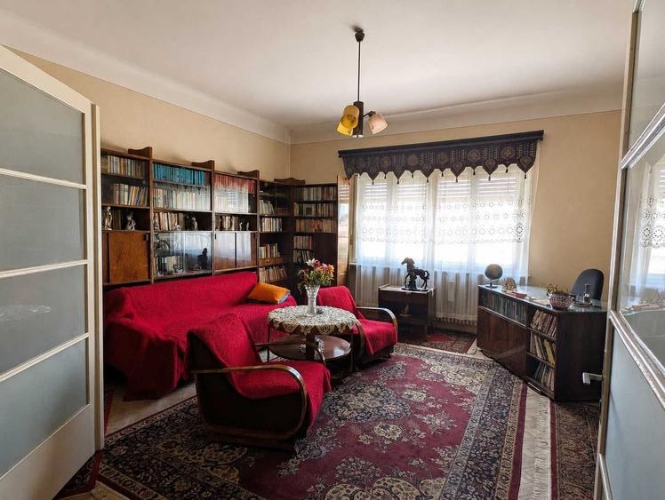 Apartament cu 3 camere decomandat în Ultracentral