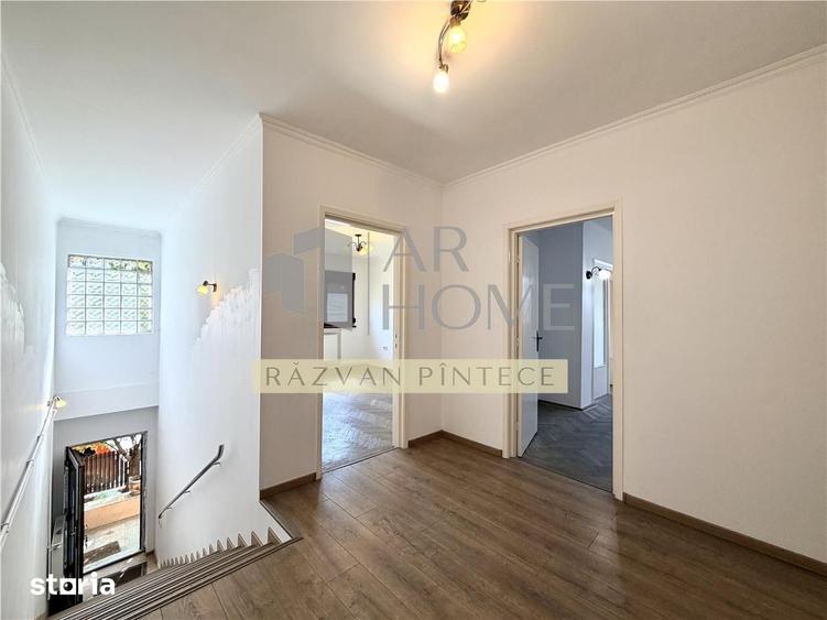 Apartament cu 4 camere în Democrației