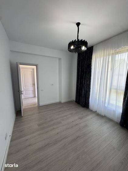 Casă cu 4 camere cu Teren 350 Mp în Central