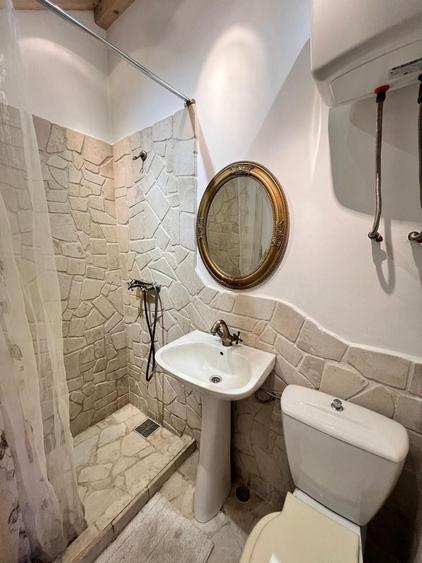 Garsoniera cu terasa proprie in vila interbelica | 20 mp + 16 mp terasa | Centru - 4