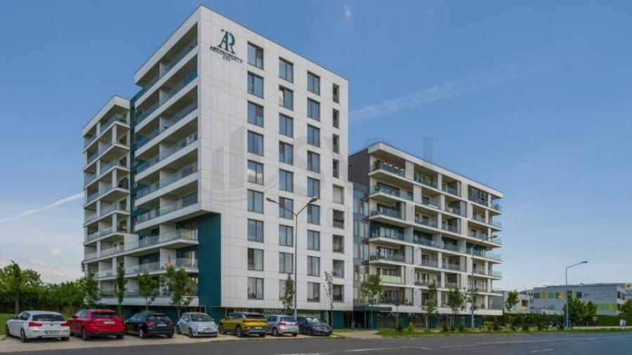 Apartament cu 3 camere decomandat în Floreasca