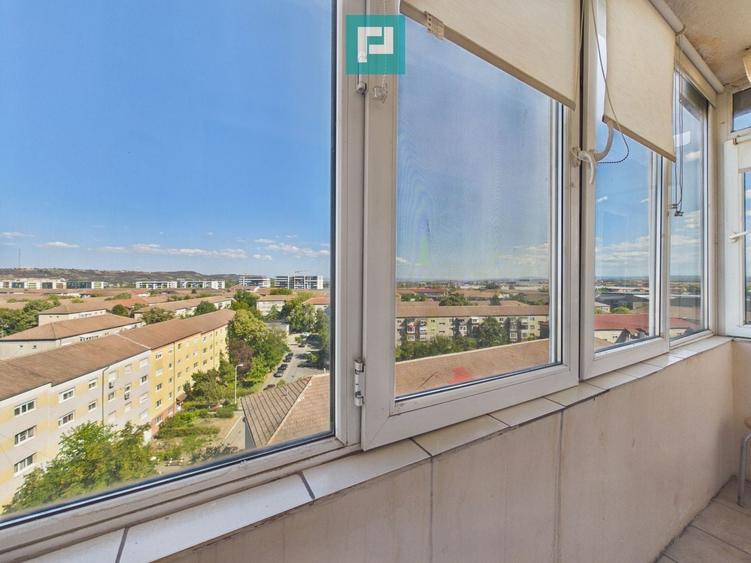 Apartament cu 3 camere decomandat în Nufărul