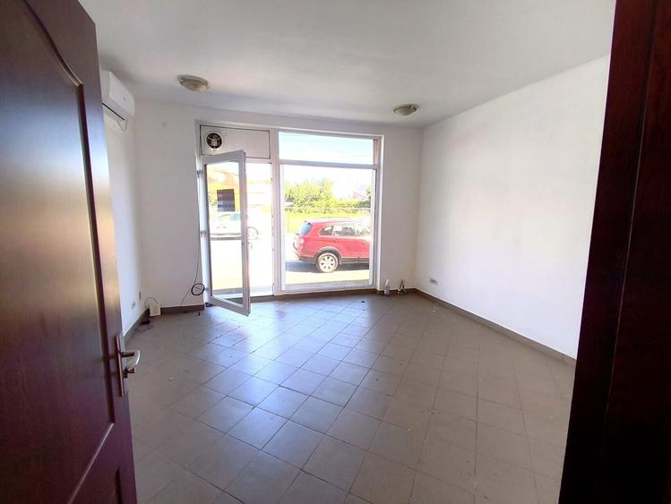 Spațiu comercial, de 42 mp, în Pârneava