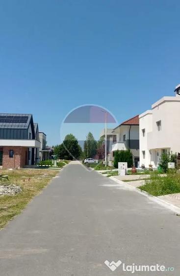 Casă cu 1 camere cu Teren 476 Mp în Corbeanca