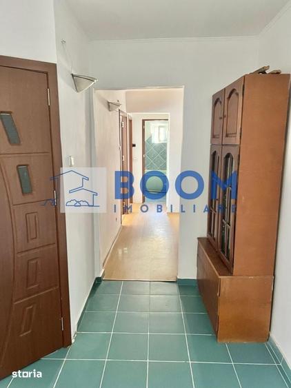 Apartament cu 3 camere în Ostroveni