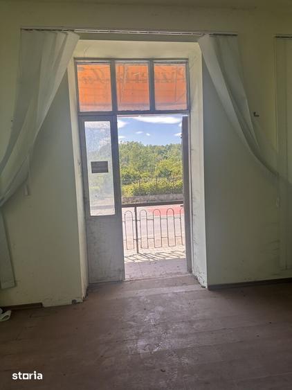 Spațiu comercial, de 383 mp, în Comarnic