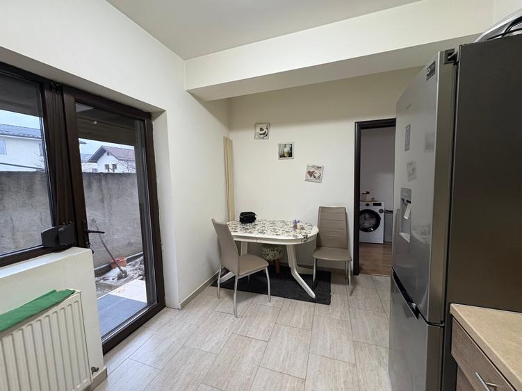 Casă cu 4 camere cu Teren 200 Mp în Bragadiru