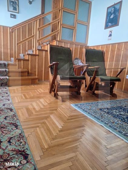 Casă cu 6 camere cu Teren 470 Mp în Central