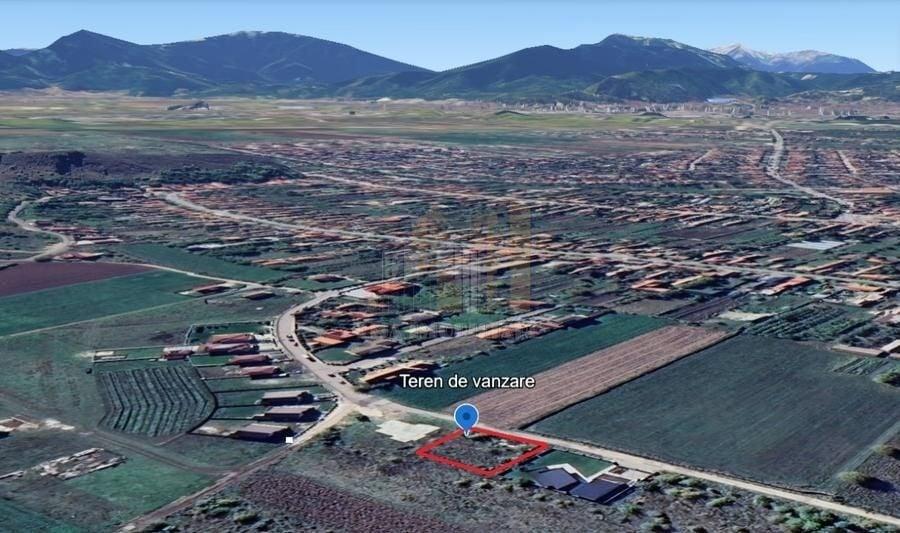Teren agricol intravilan de 938 mp, în Sânpetru