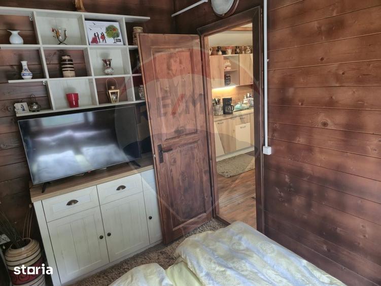 Casă cu 3 camere cu Teren 1268 Mp în Săpânța