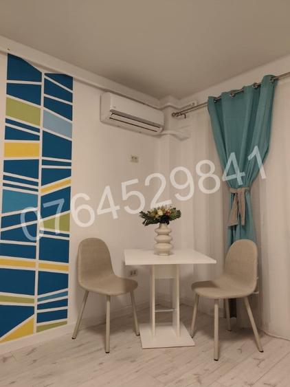 Apt. 2 cam. Central Address, bloc 2022 zona 13 Septembrie,Str. Nasaud - 13