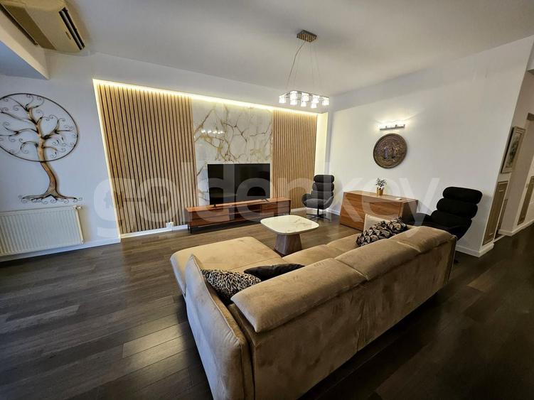 Apartament cu 4 camere decomandat, mobilat în Herăstrău