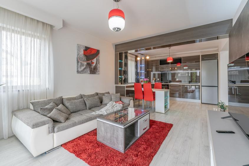 Apartament cu 2 camere semidecomandat, mobilat în Tractorul — fotografia 3
