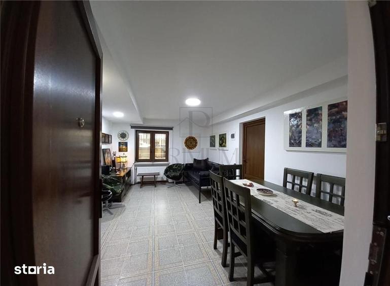 Apartament cu 3 camere decomandat în Central