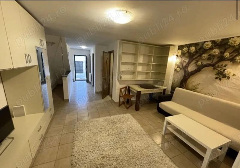 Casă cu Teren 180 Mp în Central