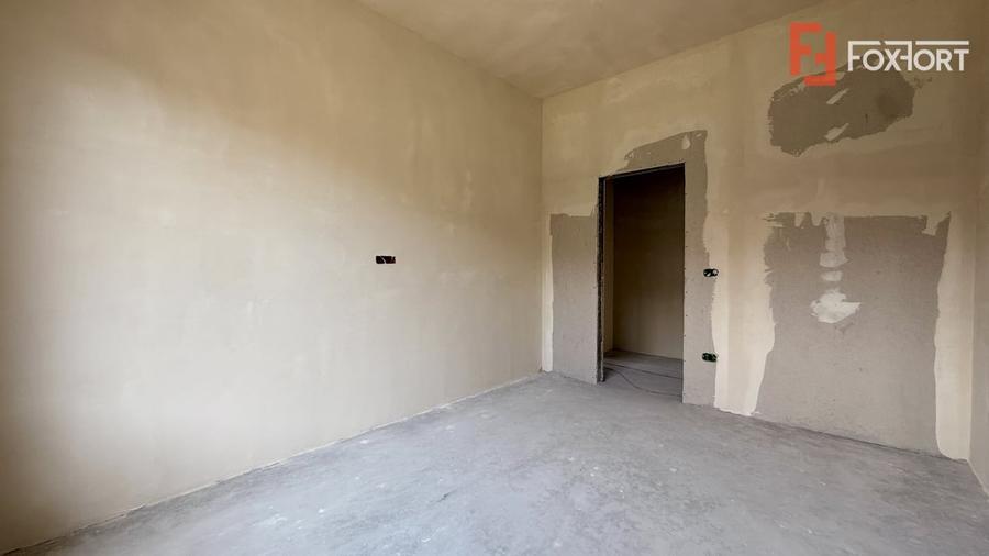 Duplex cu 3 camere cu Canalizare în Moșnița Nouă