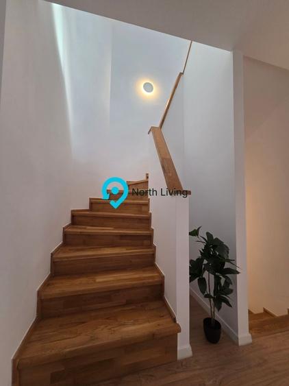Duplex cu 5 camere cu Canalizare în Nord-Vest
