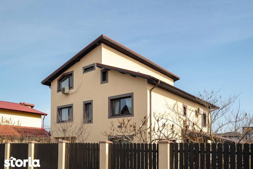 Casă cu 7 camere cu Garaj în Brănești