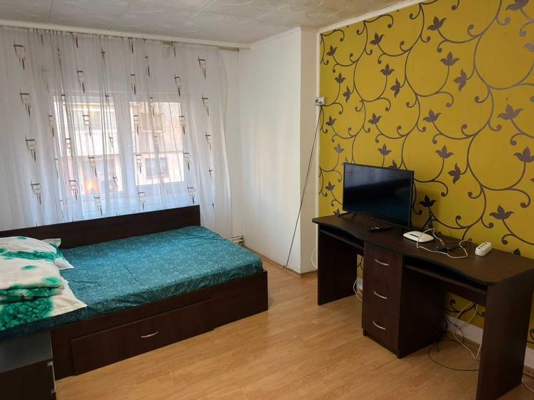 Garsonieră decomandată în Central