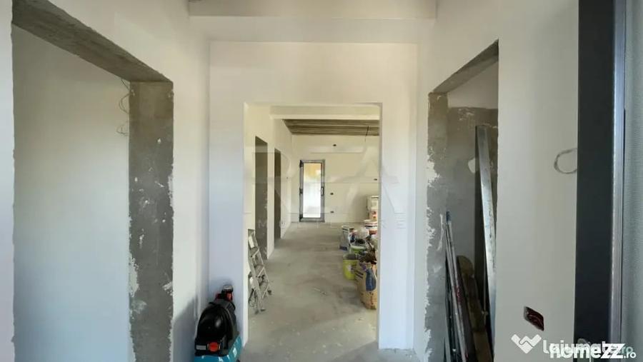 Casă cu 3 camere cu Teren 500 Mp în Central