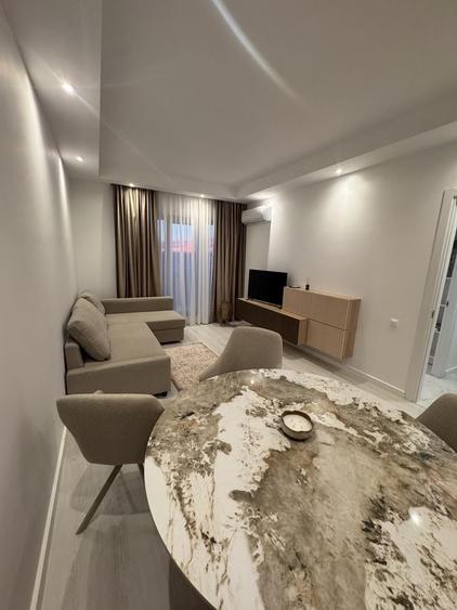 Apartament cu 2 camere decomandat în Tunari