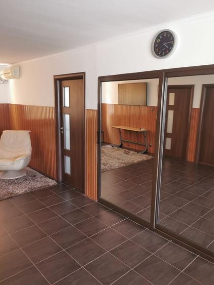 Casă individuală cu 4 camere cu Canalizare în Apărătorii Patriei