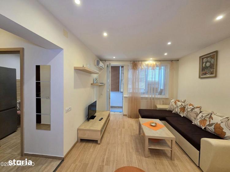 Apartament cu 3 camere semidecomandat, mobilat în Tomis II