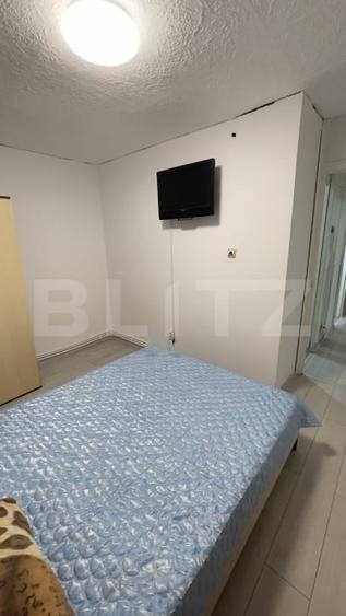 Apartament cu 3 camere decomandat, mobilat în Mioveni