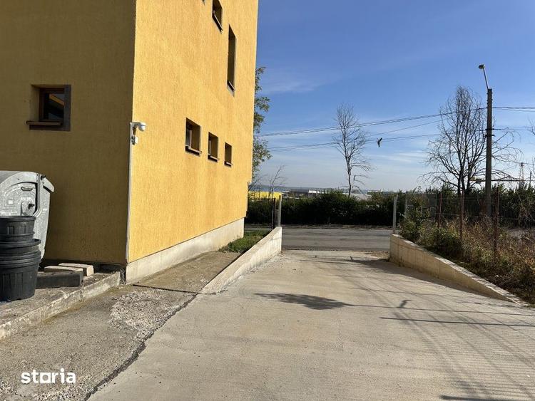 Spațiu comercial, de 451 mp, în Central