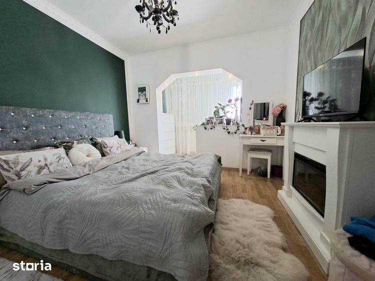 Apartament cu 4 camere decomandat în Central