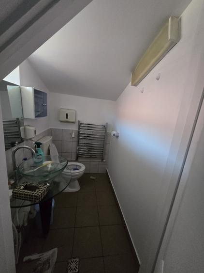 Spațiu comercial, de 204 mp, în Central