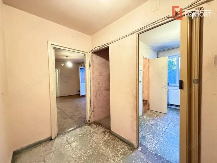 Apartament cu 2 camere semidecomandat în Cetății