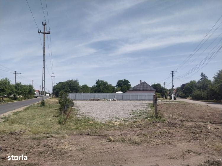 Spațiu comercial, în Pecica