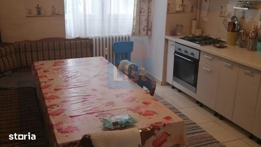 Apartament cu 4 camere în Central