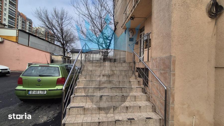Spațiu comercial, de 21 mp, în Decebal