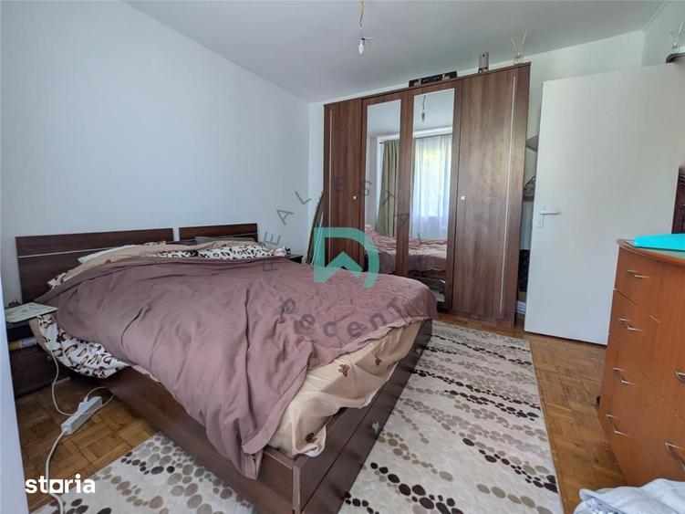 Apartament cu 3 camere semidecomandat, mobilat în Astra