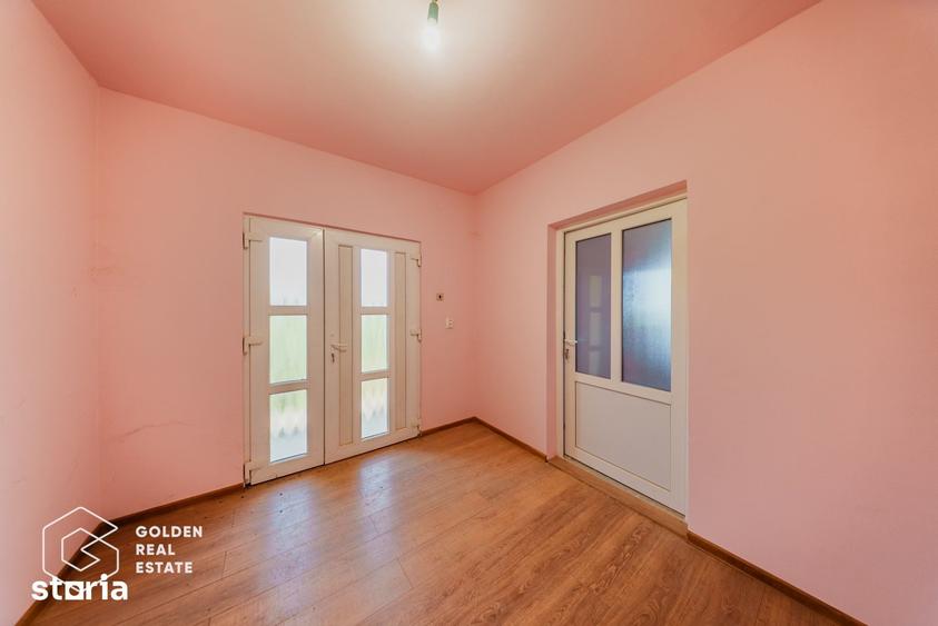 Casă cu 5 camere cu Teren 1878 Mp în Central