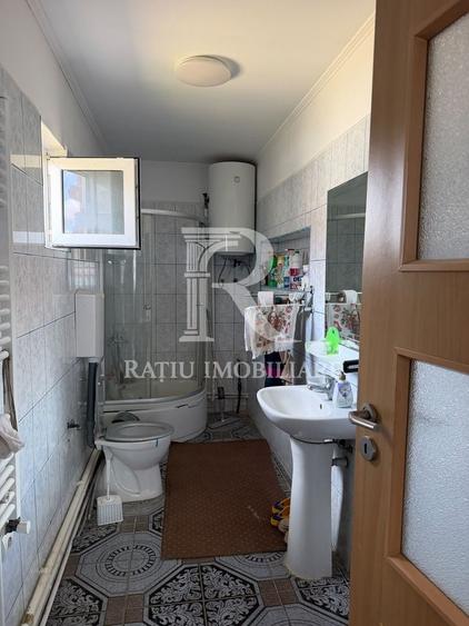 Casă individuală cu 2 camere cu Canalizare în Stracoș
