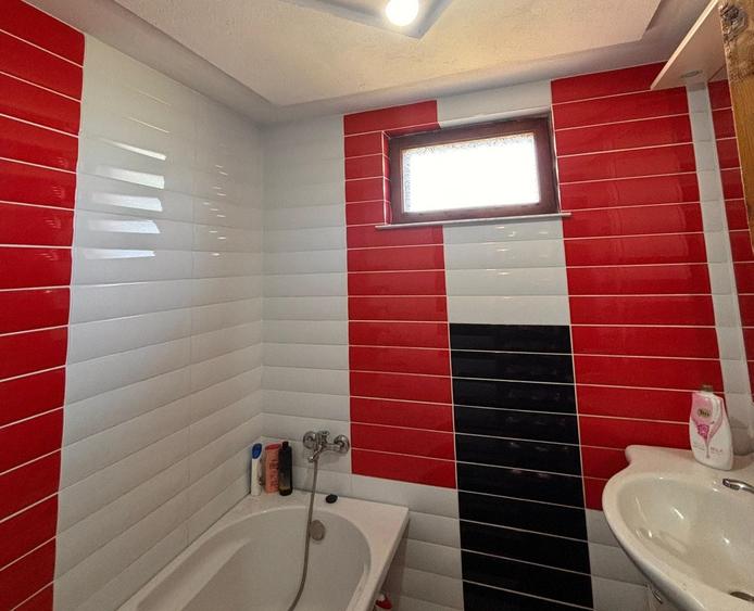 Casă cu 3 camere în Central