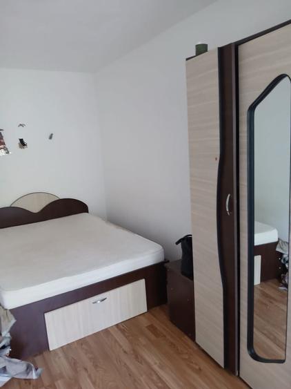 Inchiriez apartament 2 camere Piata 1 mai - 2