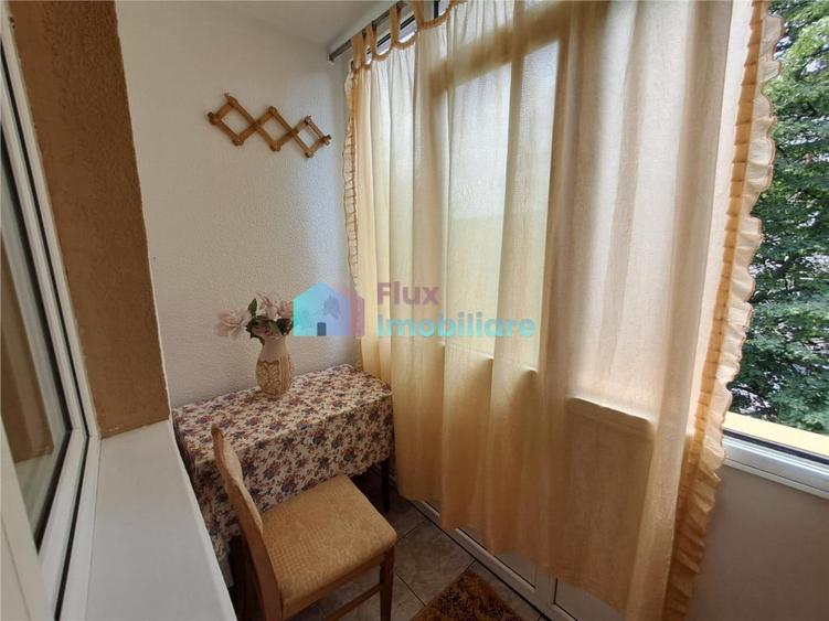 Apartament cu 2 camere nedecomandat în George Enescu