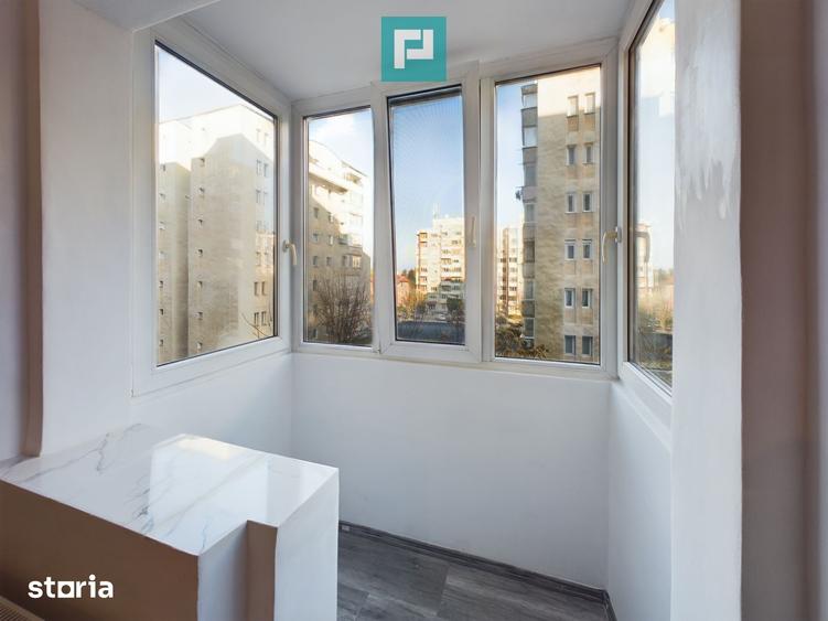 Apartament cu 3 camere semidecomandat în Șega