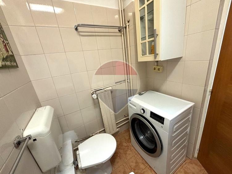Garsonieră decomandată, mobilată în Central