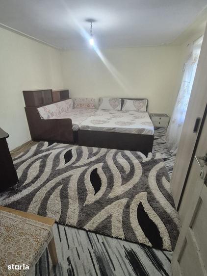 Casă cu 3 camere cu Teren 1132 Mp în Tomești