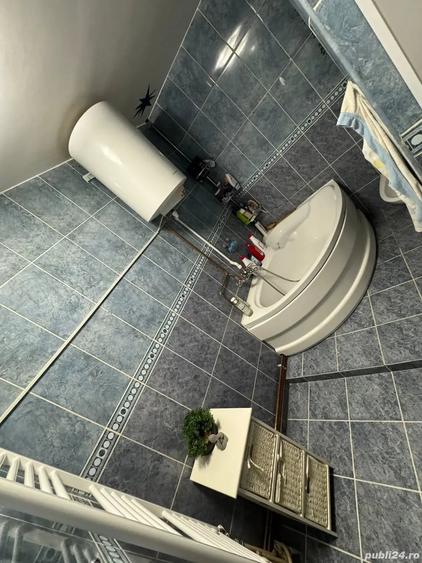Apartament cu 4 camere decomandat în Central