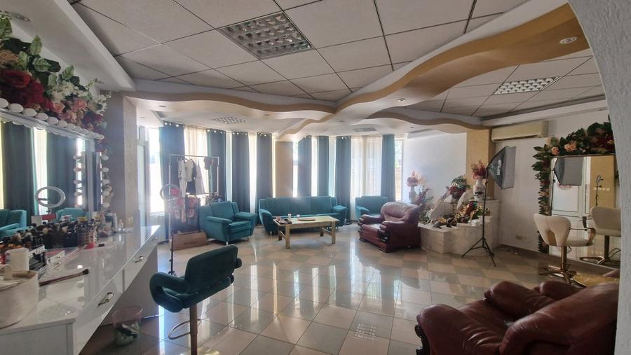 Casă individuală cu 5 camere cu Canalizare în Pieptănari