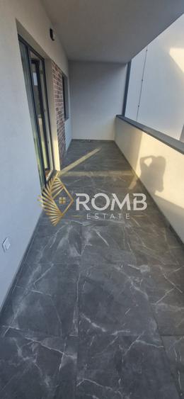 Apartament cu 3 camere decomandat în Florești