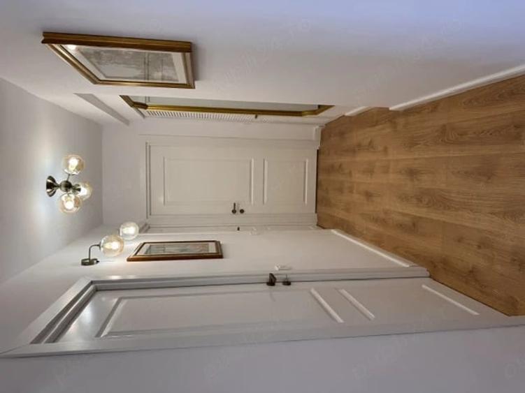 Apartament cu 3 camere semidecomandat în Tineretului