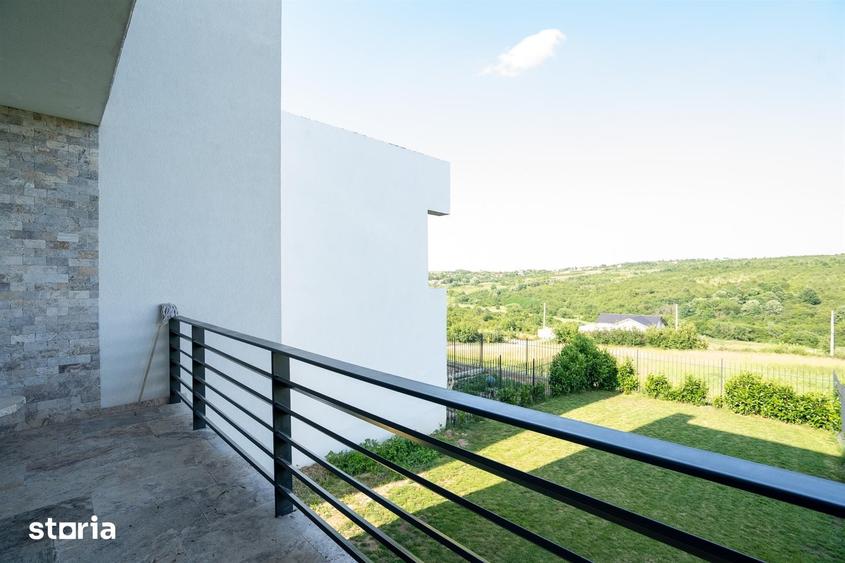 Casă cu 4 camere cu Teren 340 Mp în Paleu