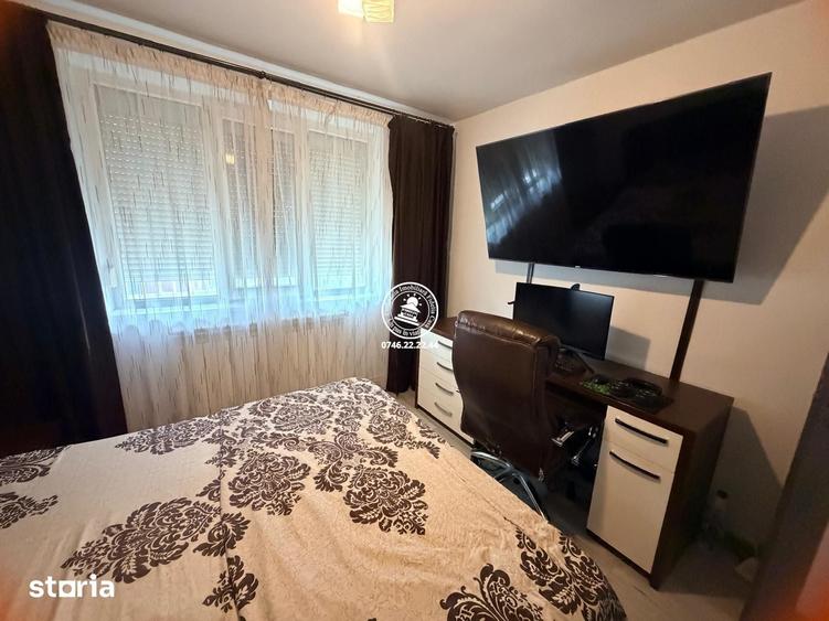 Apartament cu 3 camere decomandat în Alexandru cel Bun